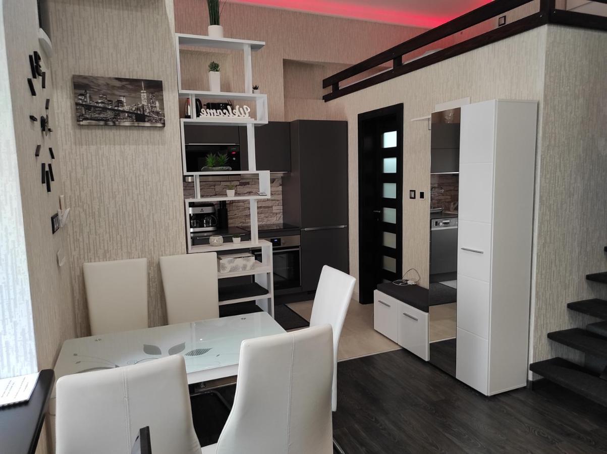 Corvinus Apartman Budapešť Exteriér fotografie