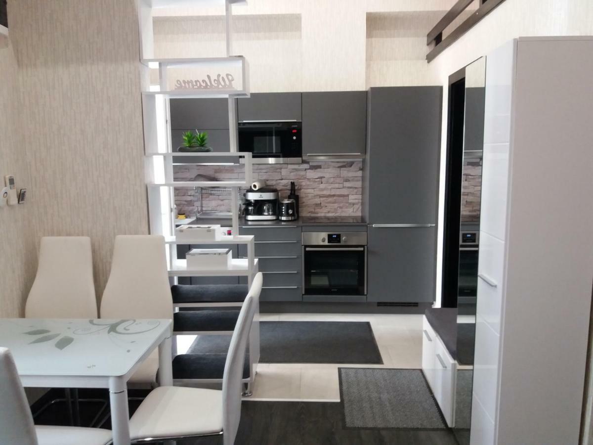 Corvinus Apartman Budapešť Exteriér fotografie